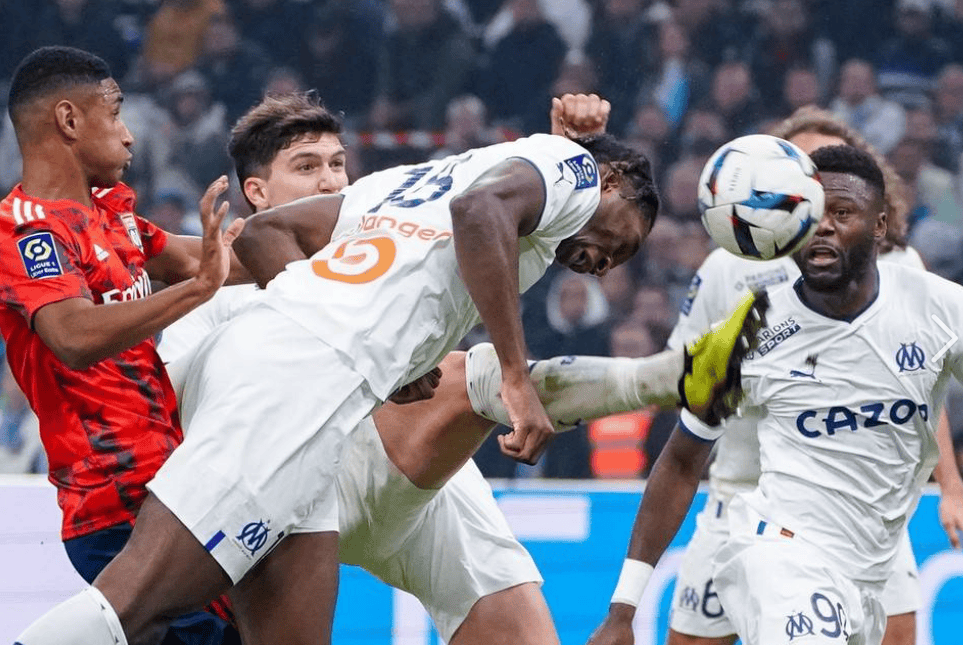 亚特兰大集结日队长鼓劲，志在欧冠名次提升，赛场秩序良好，资深球员宣示担当的简单介绍