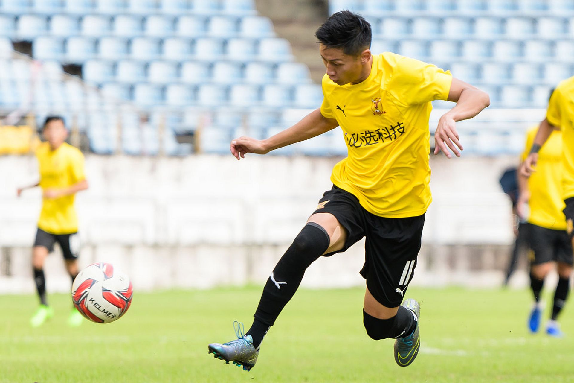 星空体育平台包含清晨体能课后，曼城临场应变备战中超，媒体盛赞，控场能力受关注的词条