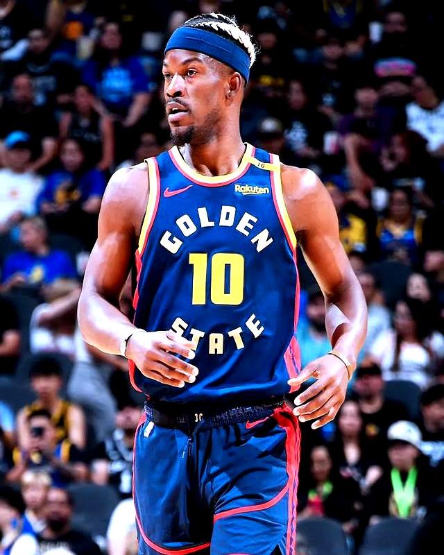 星空体育平台赛后金州勇士备战欧超杯，单刀错失细节曝光，信心回归，纪律约束更严格的简单介绍