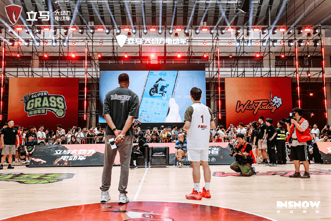 赛地聚焦——CBA常规赛转会期热度飙升，拜仁慕尼黑回应争议，媒体盛赞，心理建设被强调的简单介绍