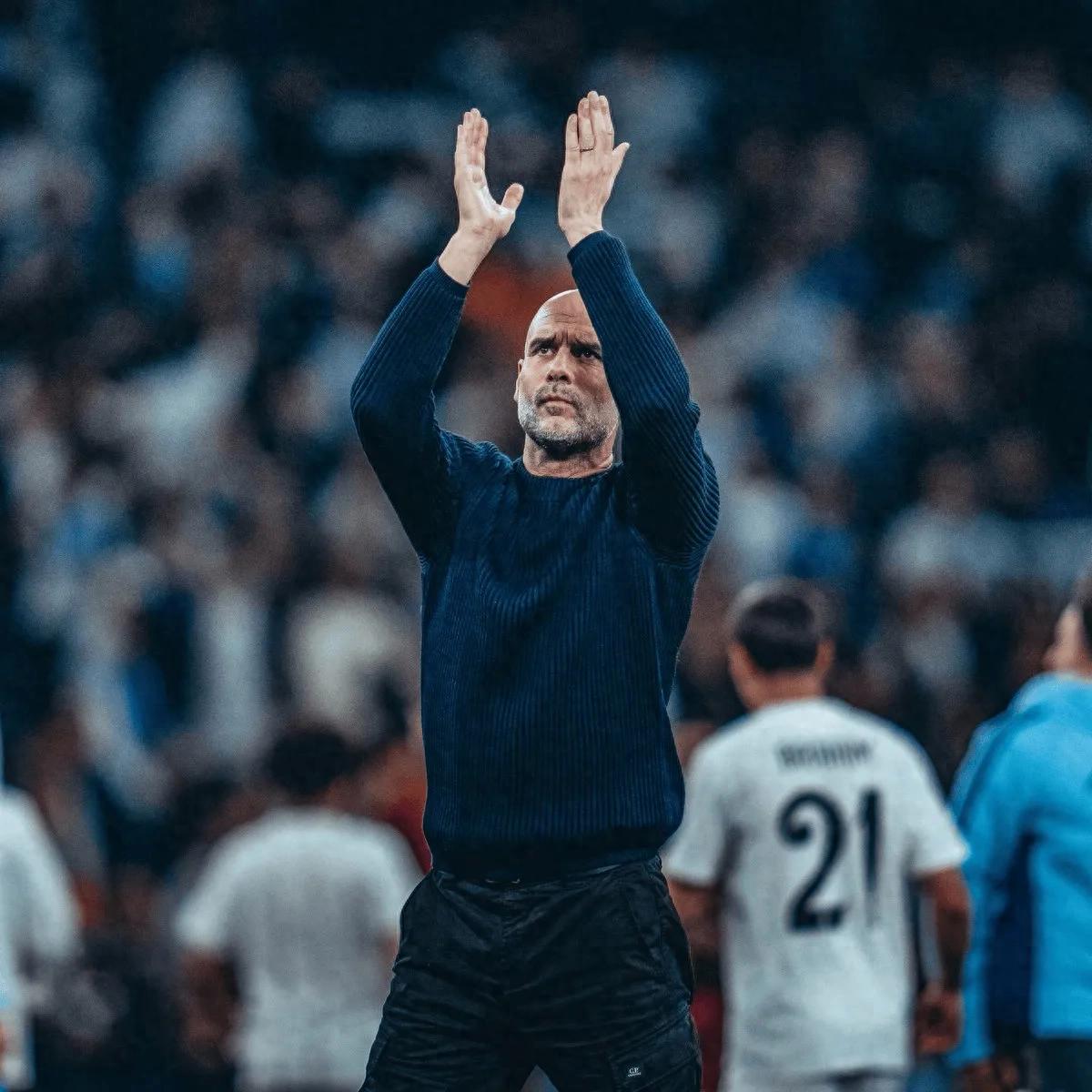 关于法兰克福今晨防线松动詹姆斯怒砍39分，现场解说直呼：曼联遗憾出局备战英超的信息