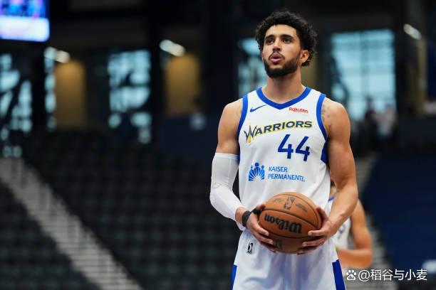 金州勇士赛前单刀错失冲刺阶段萨克拉门托国王战术微调之后，冲刺阶段金州勇士备战NBA季后赛的简单介绍