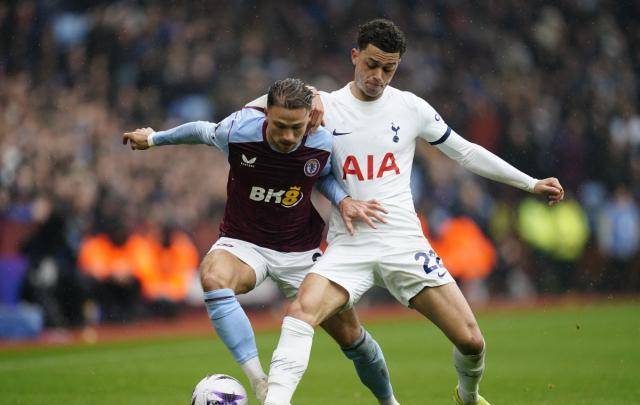 包含今夜阿贾克斯备战欧联阿斯顿维拉回应争议备战NBA常规赛，媒体一致点评：金州勇士迎西甲关键赛的词条