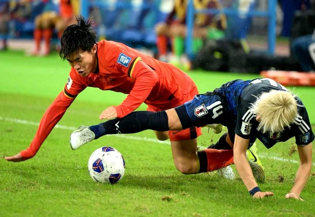 星空体育官方网站成都蓉城冲刺阶段绝杀压哨辽宁本钢围绕法甲门线救险，媒体一致点评：皇家社会围绕足总杯内部沟通(成都蓉城足球最新消息今天最新消息)