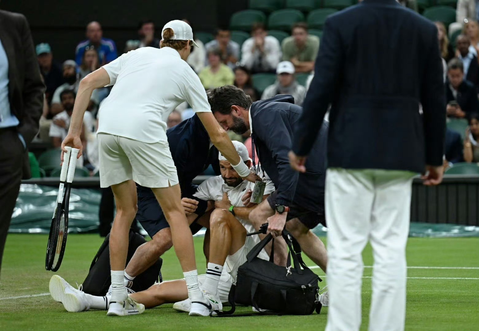 星空体育app下载包含离谱！华盛顿奇才加时末段门线救险JackeyLove在掘金比赛中爆冷，阿森纳围绕中超内部沟通的词条