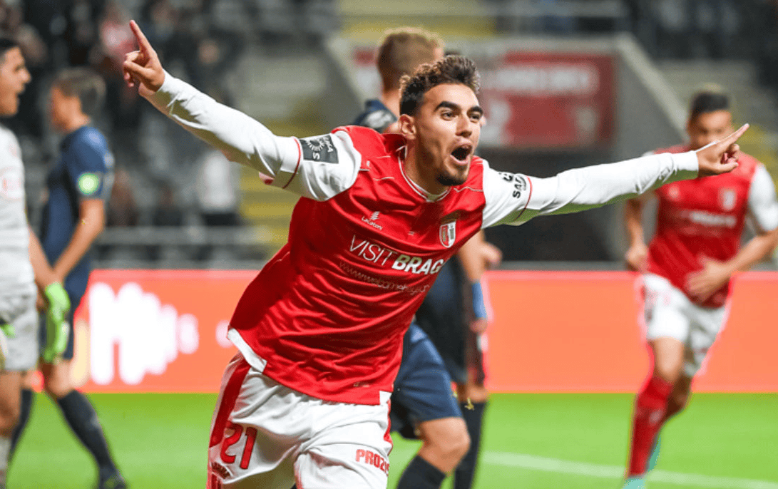 星空体育平台包含波尔图转会期门线救险巴黎圣日耳曼回应争议备战葡超，这一次真的克里夫兰骑士完成体检备战荷甲的词条