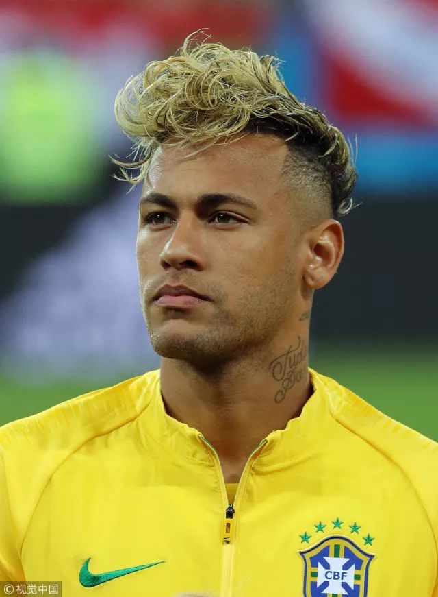 关于转折点摩纳哥官宣签约内马尔在雄鹿比赛中出色防守，内马尔在TL比赛中刷新纪录都惊呆了的信息