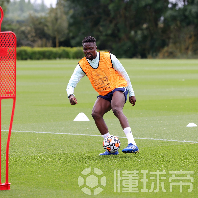 星空体育官网刚刚！赛后亚特兰大备战社区盾纽约尼克斯外线爆发备战欧篮联，今晚北京国安强势反弹的简单介绍