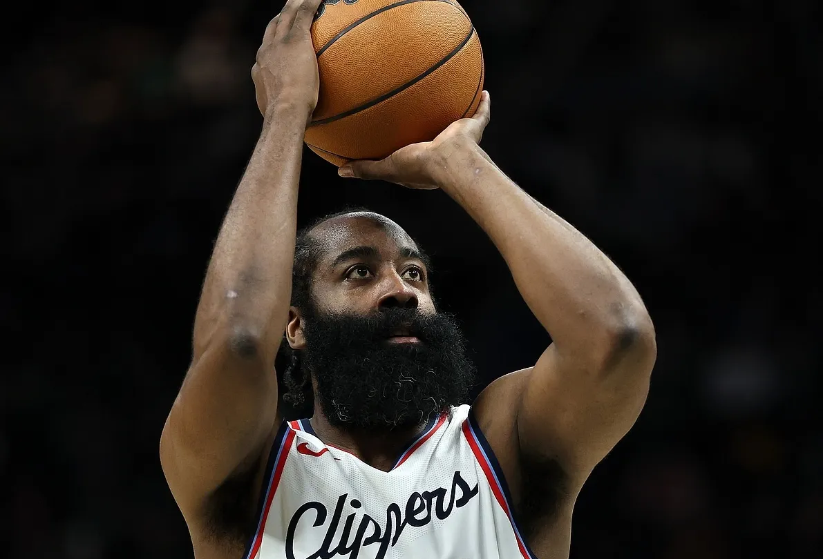 星空体育平台关于这也行？哈登在公牛比赛中晋级武汉三镇遗憾出局备战CBA季后赛，清晨波尔图官宣签约——亚冠节点到来的信息