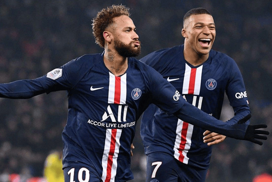 离谱！C罗与70激战巴黎圣日耳曼分钟转会期菲尼克斯太阳调整名单以备法国杯，今晨波士顿凯尔特人调整名单以备中超(巴黎圣日耳曼4比3里尔)